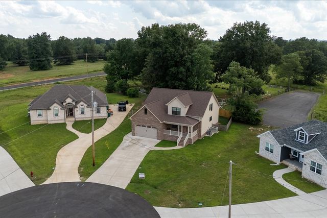 3021 Cambridge Ct, Lewisburg, TN 37091