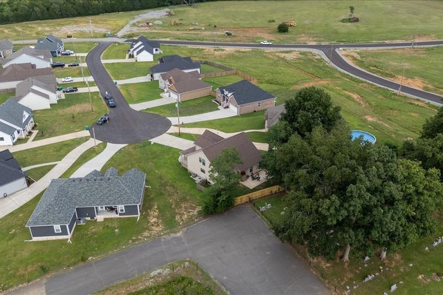 3021 Cambridge Ct, Lewisburg, TN 37091