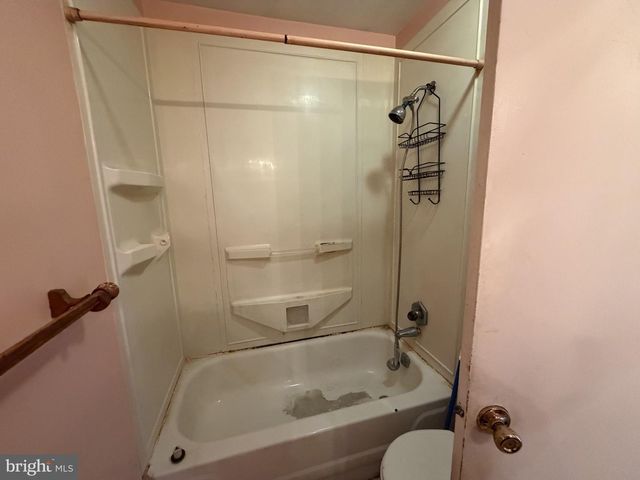 2 PROCYON RD, Blackwood, NJ 08012