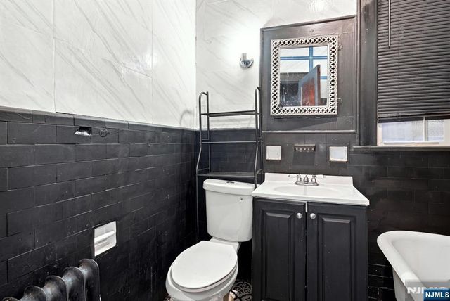 164-166 Vermont Avenue, Newark, NJ 07106