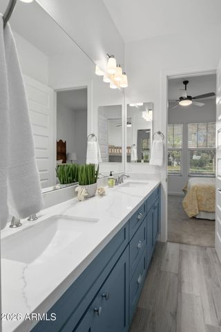2929 E APPALOOSA Road, Gilbert, AZ 85296