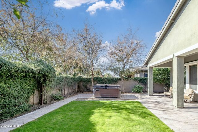 2929 E APPALOOSA Road, Gilbert, AZ 85296
