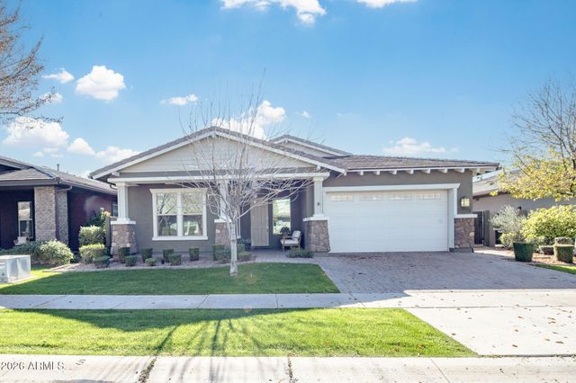 2929 E APPALOOSA Road, Gilbert, AZ 85296