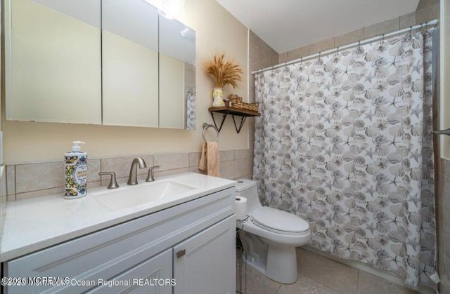 659 Mccormick Drive, Toms River, NJ 08753