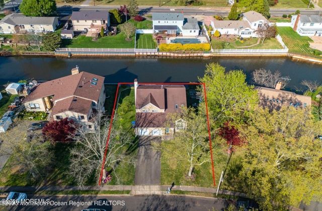 659 Mccormick Drive, Toms River, NJ 08753