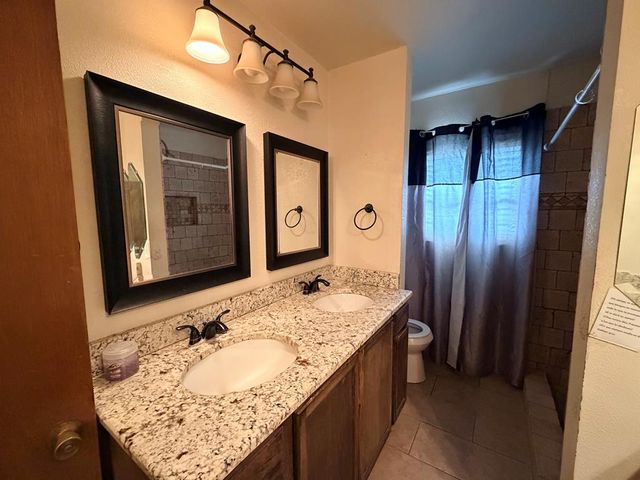 1406 N Loraine St, Midland, TX 79701