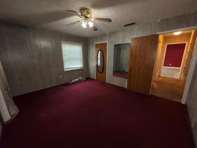 1406 N Loraine St, Midland, TX 79701