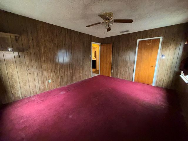 1406 N Loraine St, Midland, TX 79701