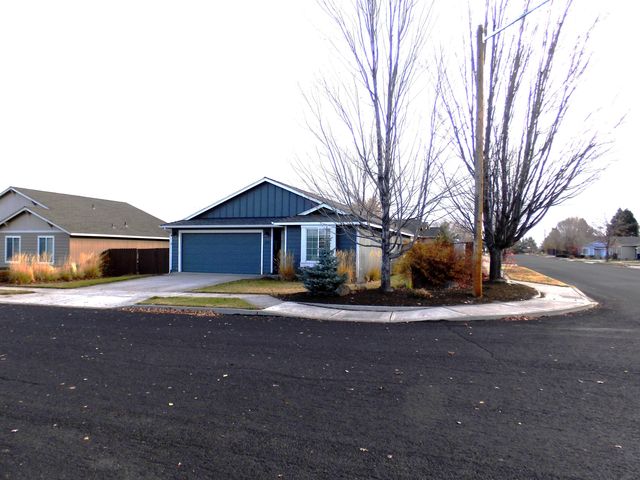 248 SW 29th Street, Redmond, OR 97756