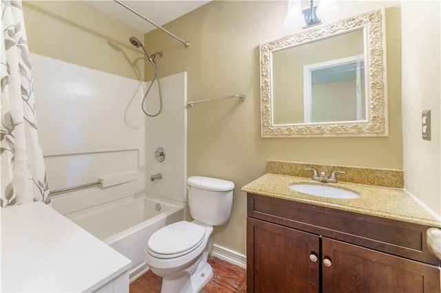 960 Prestwyck Court, Alpharetta, GA 30004