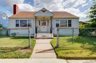 166 George Street, Hartford, CT 06114