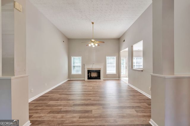 38 Rockport Drive, Riverdale, GA 30274