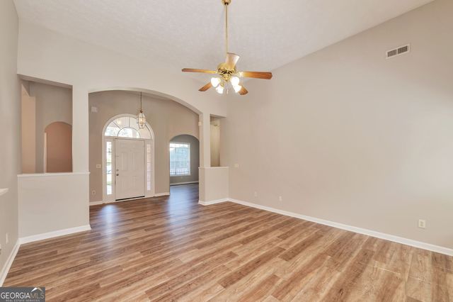 38 Rockport Drive, Riverdale, GA 30274