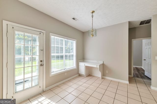 38 Rockport Drive, Riverdale, GA 30274