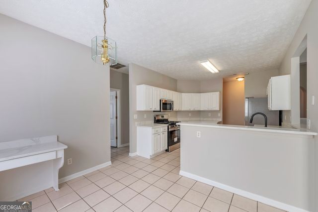 38 Rockport Drive, Riverdale, GA 30274