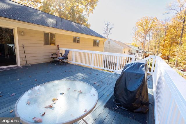 12006 STANSBURY DR, Fredericksburg, VA 22407