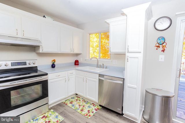 12006 STANSBURY DR, Fredericksburg, VA 22407