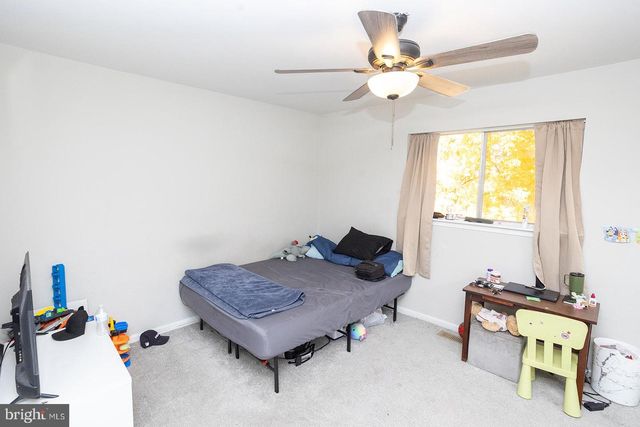 12006 STANSBURY DR, Fredericksburg, VA 22407