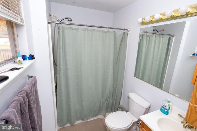 12006 STANSBURY DR, Fredericksburg, VA 22407