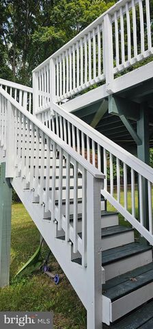 12006 STANSBURY DR, Fredericksburg, VA 22407