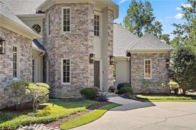 5027 Green Pine Drive, Atlanta, GA 30342