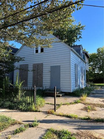 5911 Madison Avenue, Cleveland, OH 44102