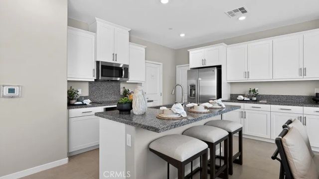 36645 Altisma Drive, Winchester, CA 92596