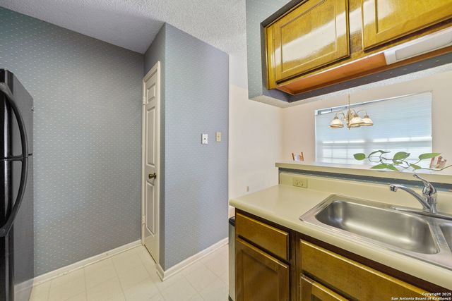 10955 Wurzbach Rd Apt 905, San Antonio, TX 78230