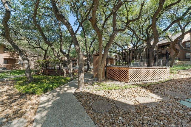 10955 Wurzbach Rd Apt 905, San Antonio, TX 78230