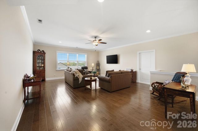 261 Stone Mountain Way, Denver, NC 28037