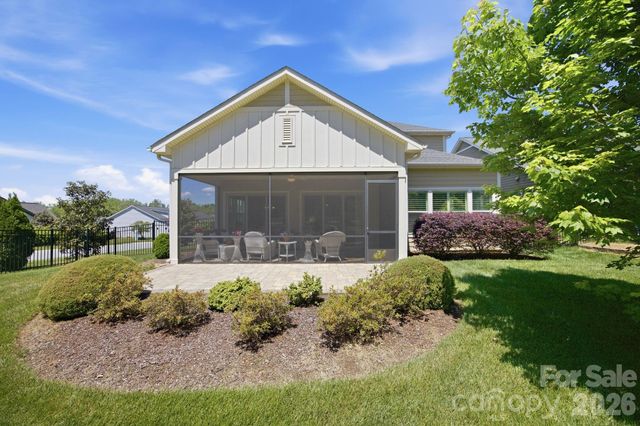 261 Stone Mountain Way, Denver, NC 28037