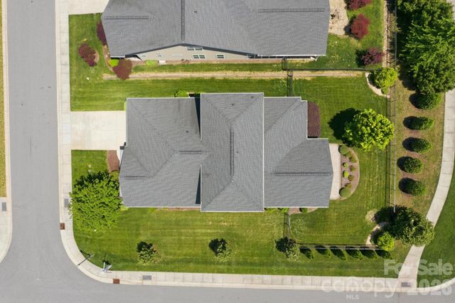261 Stone Mountain Way, Denver, NC 28037