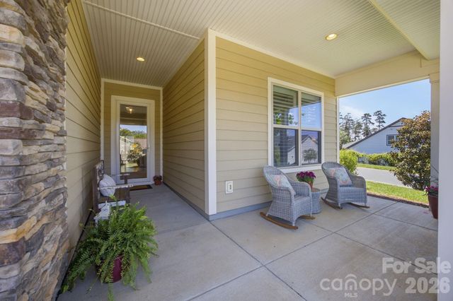 261 Stone Mountain Way, Denver, NC 28037
