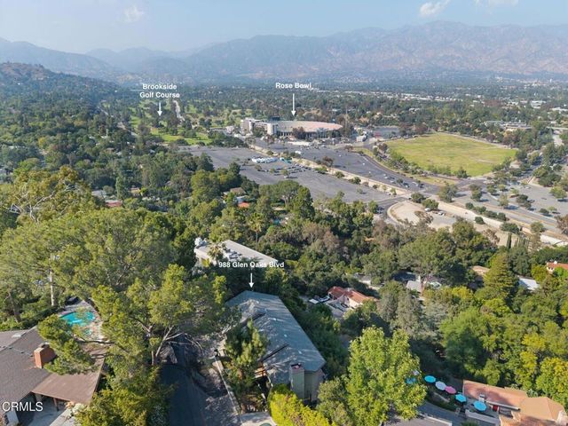 988 Glen Oaks Boulevard, Pasadena, CA 91105