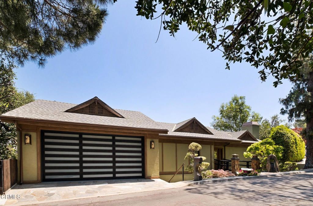 988 Glen Oaks Boulevard, Pasadena, CA 91105