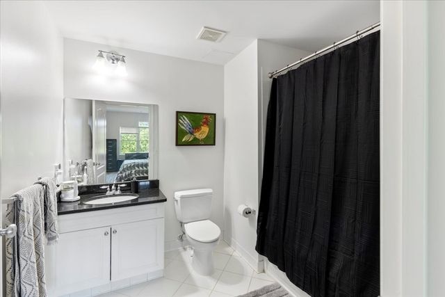 614 Pond St 1303, Braintree, MA 02184