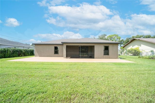 1005 SW 6th PL, Cape Coral, FL 33991