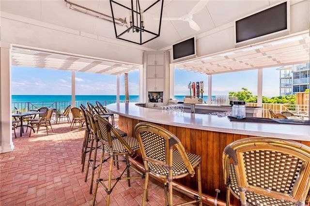 8795 W Orchid Island Circle 306, Vero Beach, FL 32963