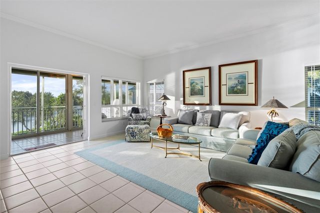 8795 W Orchid Island Circle 306, Vero Beach, FL 32963