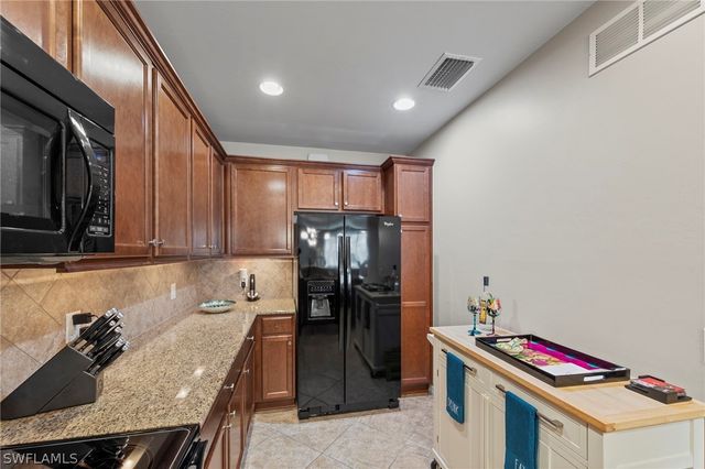 15263 Laughing Gull LN, Bonita Springs, FL 34135