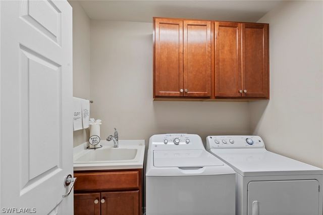 15263 Laughing Gull LN, Bonita Springs, FL 34135