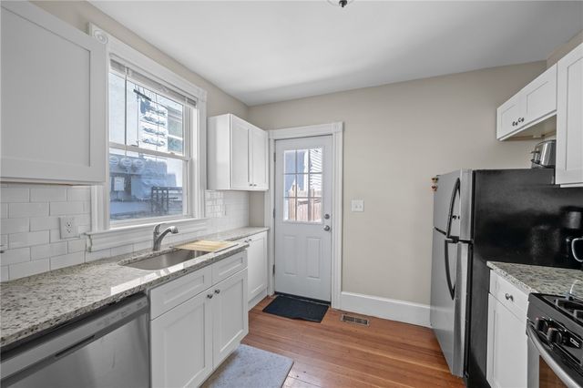 8 Spring Street A, Newport, RI 02840