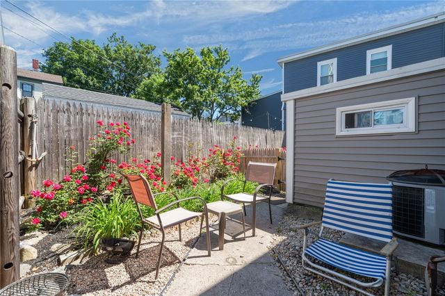 8 Spring Street A, Newport, RI 02840