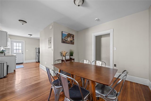 8 Spring Street A, Newport, RI 02840