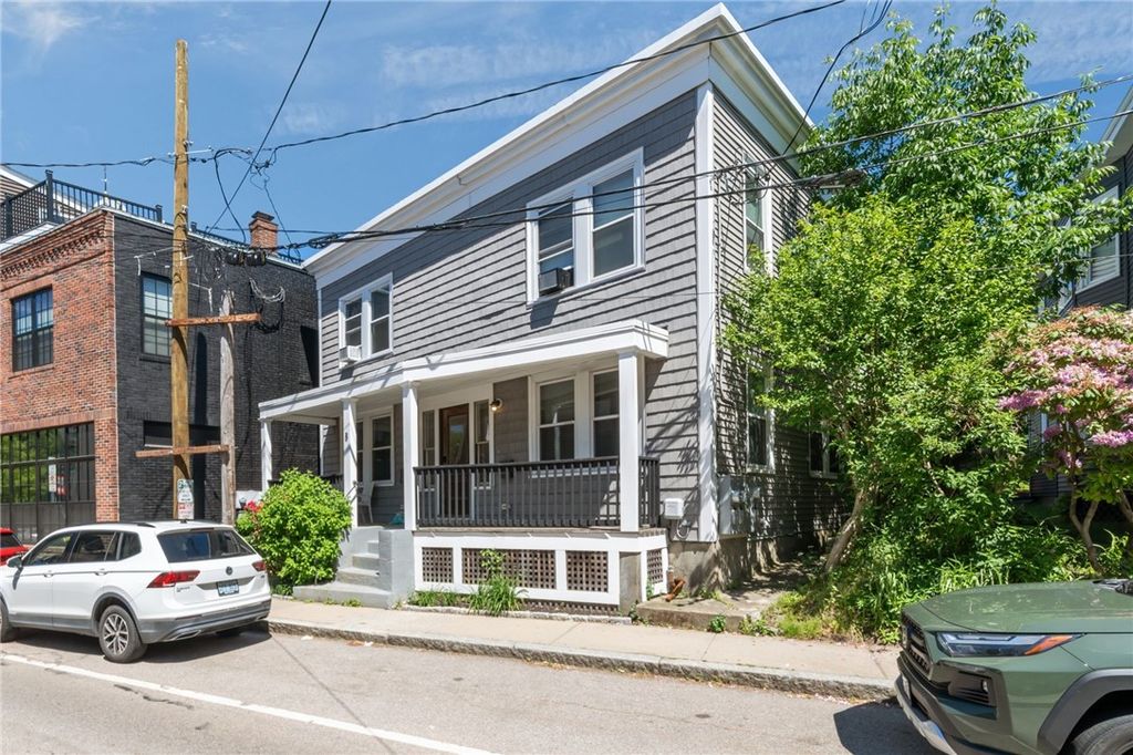 8 Spring Street A, Newport, RI 02840