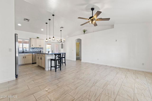 9343 W PINEVETA Drive, Arizona City, AZ 85123