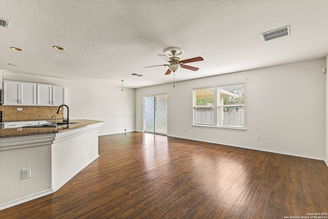 1460 Astor Crk, New Braunfels, TX 78130