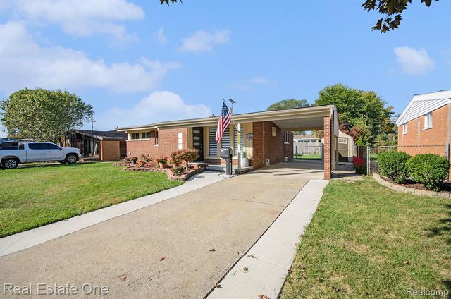 9720 Seavitt Drive, Allen Park, MI 48101