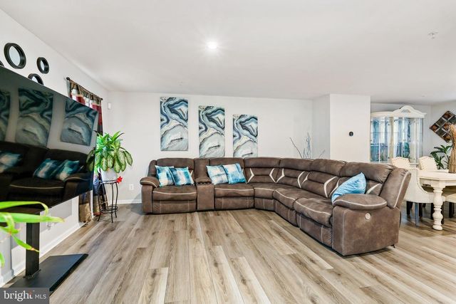 2 RIDGELY FOREST DR, Elkton, MD 21921