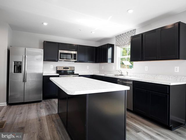 2 RIDGELY FOREST DR, Elkton, MD 21921